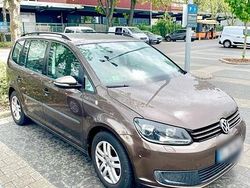 Braun Gebraucht 2011 VW Touran Van / Kleinbus | 4.000 € (Fairer Preis)
