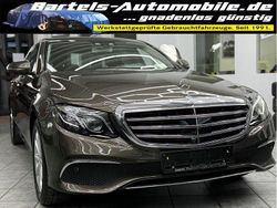 Citrinbraun metalliclack Gebraucht 2016 Mercedes E220 Exclusive Limousine | 15.850 €