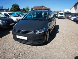 Uranograu/cinza urano Gebraucht 2022 VW Touran Comfortline Van / Kleinbus | 23.760 € (Fairer Preis)