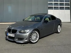 Grau Gebraucht 2007 BMW 330 Coupé | 13.200 € (Teuer)