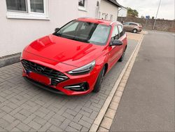 Rot Gebraucht 2021 Hyundai i30 Prime Kombi | 18.499 € (Fairer Preis)