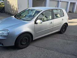 Grau Gebraucht 2005 VW Golf IV Comfortline Limousine | 2.950 € (Fairer Preis)