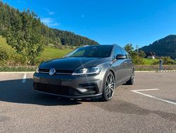 Grau Gebraucht 2019 VW Golf VII R-line Kombi | 16.000 € (Fairer Preis)