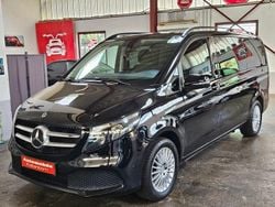 Schwarz Gebraucht 2021 Mercedes V220 Van / Kleinbus | 36.990 € (Teuer)