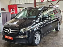 Schwarz Gebraucht 2021 Mercedes V220 Van / Kleinbus | 39.990 €