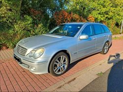 Silber Gebraucht 2007 Mercedes 190 Limousine | 2.000 €