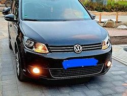 Schwarz Gebraucht 2013 VW Touran Van / Kleinbus | 6.300 € (Fairer Preis)