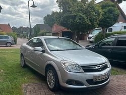 Silber Gebraucht 2007 Opel Astra Cabriolet Cabrio | 1.300 € (Fairer Preis)
