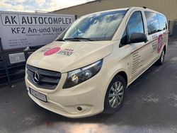 Beige Gebraucht 2016 Mercedes Vito Kombi | 11.900 €