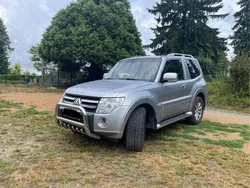 Silber Gebraucht 2010 Mitsubishi Pajero Instyle SUV | 13.900 € (Guter Preis)