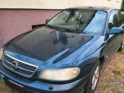 Blau Gebraucht 2002 Opel Omega Limousine | 2.000 €