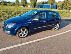Blau Gebraucht 2004 Opel Astra Kleinwagen | 2.199 € (Fairer Preis)