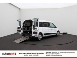 Weiß Gebraucht 2019 Ford Tourneo Connect Van / Kleinbus | 26.763 €