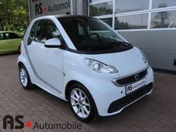 Weiß Gebraucht 2013 Smart ForTwo Electric Drive Limousine | 5.990 € (Teuer)