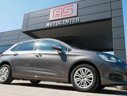 Grau Gebraucht 2016 Citroën C4 SELECTION Limousine | 9.990 € (Etwas zu teuer)