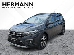Grau Gebraucht 2022 Dacia Jogger Comfort Van / Kleinbus | 15.980 € (Guter Preis)