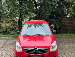 Rot Gebraucht 2009 Opel Agila Limousine | 2.350 € (Teuer)
