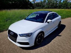 Weiß Gebraucht 2016 Audi A3 Limousine | 17.700 € (Teuer)