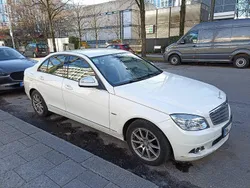 Weiß Gebraucht 2008 Mercedes C180 Elegance Limousine | 9.999 € (Fairer Preis)