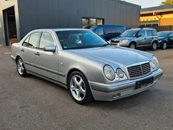 Silber Gebraucht 1997 Mercedes E280 Avantgarde Limousine | 4.950 € (Guter Preis)