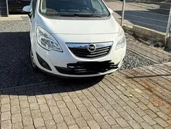Andere außenfarben Gebraucht 2010 Opel Meriva Van / Kleinbus | 5.200 € (Fairer Preis)