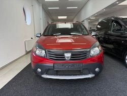 Orange Gebraucht 2011 Dacia Sandero Stepway Kleinwagen | 3.499 € (Etwas zu teuer)