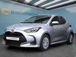 Silber Gebraucht 2023 Toyota Yaris Hybrid Kleinwagen | 19.199 € (Fairer Preis)