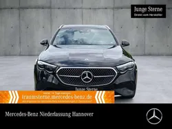 Schwarz Gebraucht 2024 Mercedes E300 Avantgarde Limousine | 47.990 € (Superpreis)
