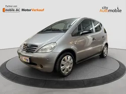 Silber (metallic) Gebraucht 1999 Mercedes A140 Kleinwagen | 2.980 € (Teuer)