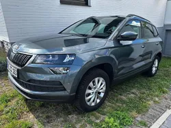 Grau Gebraucht 2018 Skoda Karoq Ambition SUV | 15.900 € (Fairer Preis)