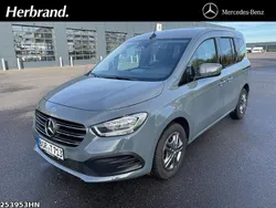 Grau Gebraucht 2022 Mercedes T160 Van / Kleinbus | 22.003 € (Fairer Preis)
