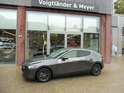 Grau Gebraucht 2020 Mazda 3 Selection Limousine | 19.985 € (Fairer Preis)