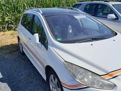 Weiß Gebraucht 2011 Peugeot 308 Family Kombi | 990 € (Fairer Preis)