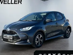 Grau Neu 2025 Toyota Yaris Hybrid Comfort Limousine | 25.825 € (Fairer Preis)