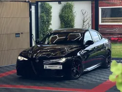Schwarz Gebraucht 2017 Alfa Romeo Giulia Quadrifoglio Limousine | 69.900 €