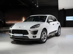 Pure white Gebraucht 2017 Porsche Macan Sport SUV | 35.980 € (Superpreis)