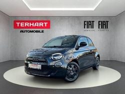 Onyx schwarz) (schwarz Gebraucht 2022 Fiat 500e Action Kleinwagen | 13.987 € (Fairer Preis)