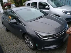 Grau Gebraucht 2016 Opel Astra Eco Limousine | 7.800 € (Fairer Preis)