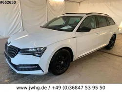White metallic Gebraucht 2019 Skoda Superb SportLine Kombi | 19.990 €