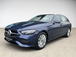 Blau Gebraucht 2025 Mercedes C220 Avantgarde Limousine | 42.110 € (Etwas zu teuer)