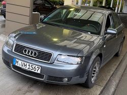 Grau Gebraucht 2001 Audi A4 Limousine | 3.490 € (Teuer)