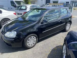 Schwarz Gebraucht 2005 VW Golf IV Trendline Kleinwagen | 1.600 € (Fairer Preis)
