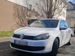 Weiß Gebraucht 2010 VW Golf VI Limousine | 4.900 € (Fairer Preis)