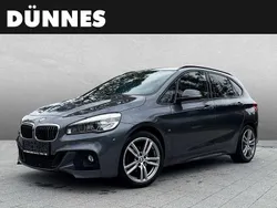 Grau (mineralgrau metallic) Gebraucht 2017 BMW 218 Active Tourer M Sport Van / Kleinbus | 15.550 € (Etwas zu teuer)