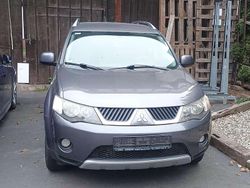 Grau Gebraucht 2006 Mitsubishi Outlander SUV | 2.900 €