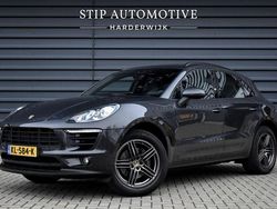 Grau Gebraucht 2016 Porsche Macan SUV | 32.900 € (Etwas zu teuer)