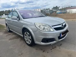 Silber Gebraucht 2007 Opel Vectra Edition+ Limousine | 600 €