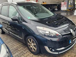 Blau Gebraucht 2014 Renault Scénic III Bose Edition Van / Kleinbus | 5.501 € (Fairer Preis)