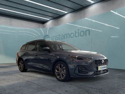 Blau Gebraucht 2023 Ford Focus ST-Line Kombi | 26.640 € (Fairer Preis)
