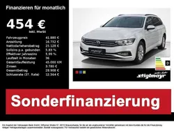 Weiß Gebraucht 2024 VW Passat Business Kombi | 41.880 €